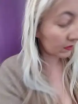 Mllesha74000 online show from March 7, 1:30 pm