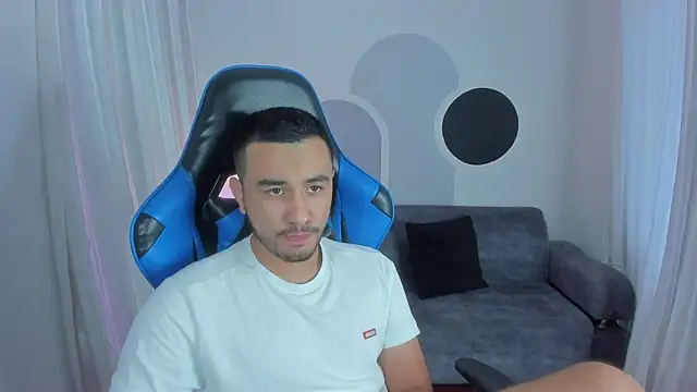 Nick Moca online show from December 4, 9:13 pm