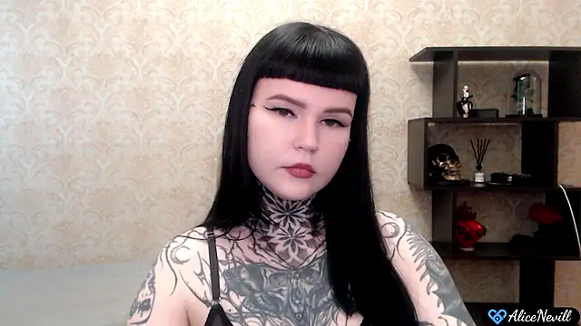 alicenevill online show from July 1, 1:13 pm