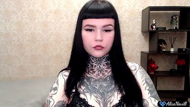 alicenevill online show from July 7, 1:26 pm