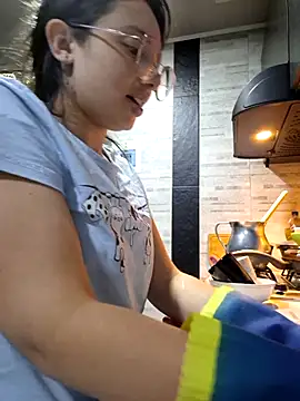 linda-schmidt online show from January 16, 4:22 pm