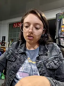 linda-schmidt online show from April 3, 3:37 am