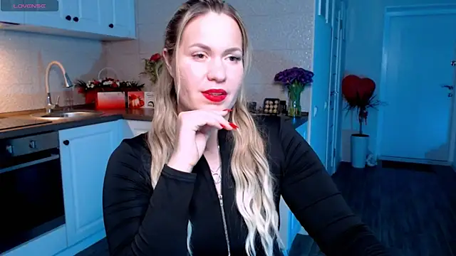 HotTiffani online show from March 10, 3:09 pm