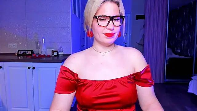 HotTiffani online show from January 19, 2:43 pm