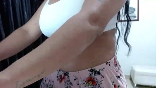 venuz mendoza20 online show from September 18, 1:46 pm