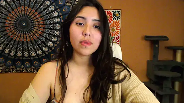 Snapshot of IntimateTales chatting on March 14, 6:39 pm IntimateTales online show from March 14, 6:39 pm