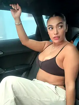 Snapshot of emma_andrew1 chatting on November 16, 5:18 pm emma andrew1 online show from November 16, 5:18 pm