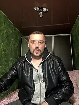 Snapshot of DanielOhCool chatting on March 6, 5:22 pm DanielOhCool online show from March 6, 5:22 pm