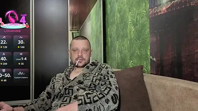 DanielOhCool online show from May 16, 5:48 am