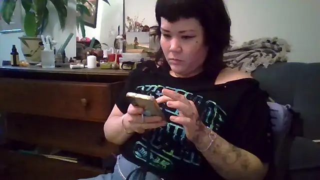 missemi online show from January 8, 8:49 am