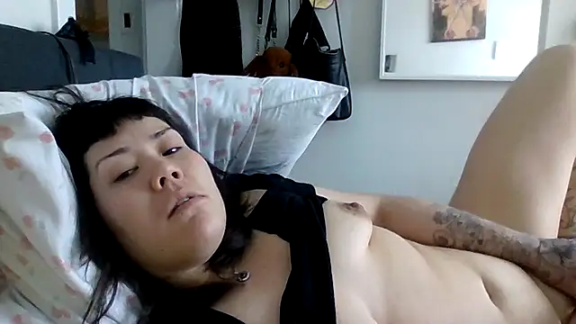 missemi online show from February 22, 4:16 pm