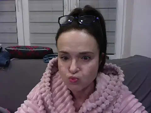 Vfhuj online show from February 28, 11:01 pm