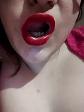 Snapshot of SWEETLUNA077 chatting on January 9, 8:32 pm SWEETLUNA077 online show from January 9, 8:32 pm