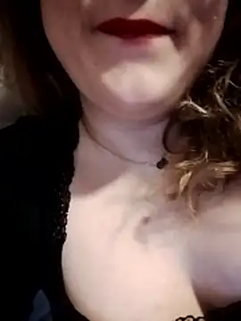 Snapshot of SWEETLUNA077 chatting on January 10, 3:58 pm SWEETLUNA077 online show from January 10, 3:58 pm