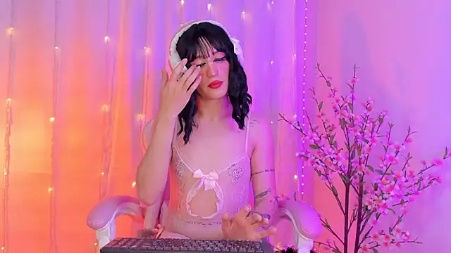 rosseblondee online show from April 17, 9:29 pm