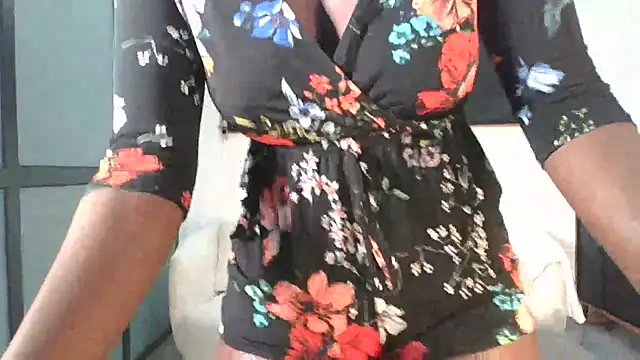 miss-cathy online show from December 3, 6:43 am