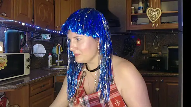 LizaCakes online show from December 11, 3:37 pm