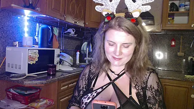 LizaCakes online show from January 6, 8:50 pm