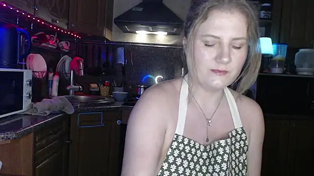 LizaCakes online show from January 27, 3:18 pm