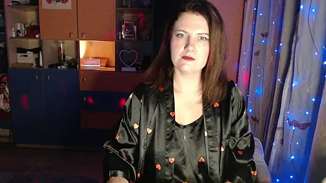 LizaCakes online show from January 12, 3:50 pm