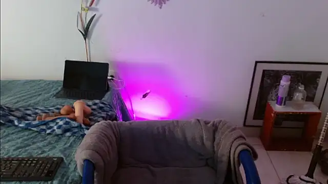 keyklin1 online show from February 13, 11:50 am