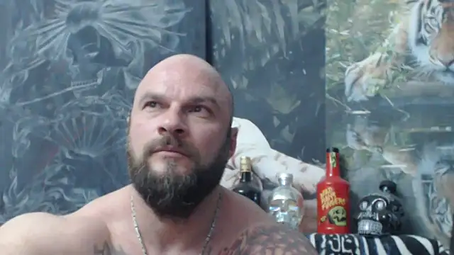 Snapshot of viking_30 chatting on May 29, 6:50 pm viking 30 online show from May 29, 6:50 pm