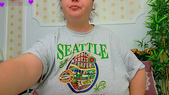 AleshaArabian online show from April 8, 4:01 am