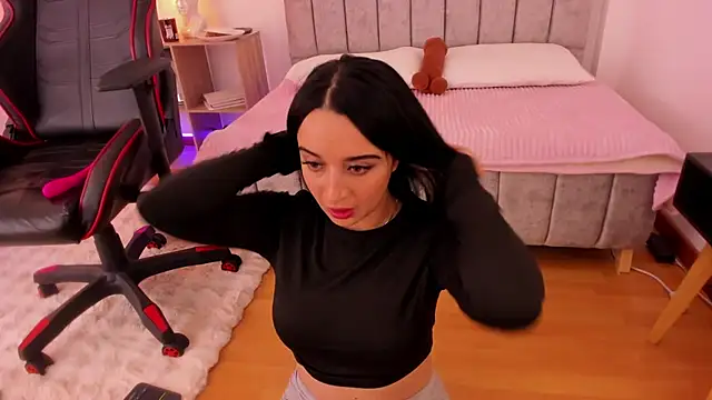 EmmyEvans1 online show from March 23, 12:15 am