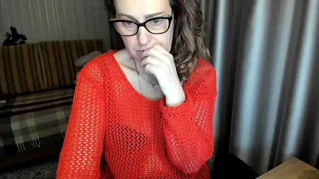 Snapshot of lauraoven chatting on February 26, 3:11 pm lauraoven online show from February 26, 3:11 pm