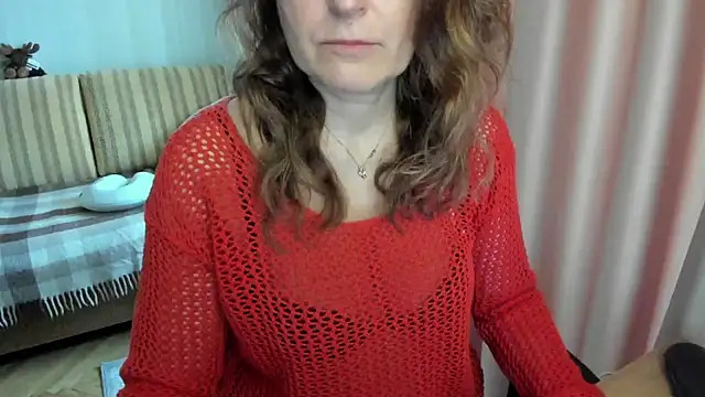 Snapshot of lauraoven chatting on March 28, 8:03 am lauraoven online show from March 28, 8:03 am