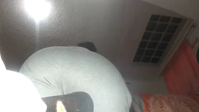 prettyangelsquirt online show from March 27, 9:36 pm