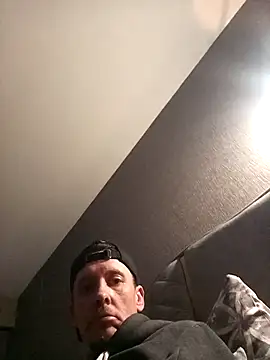 Snapshot of Antonio11111x chatting on February 9, 9:30 pm Antonio11111x online show from February 9, 9:30 pm