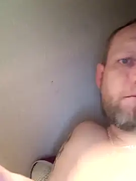 Snapshot of Kw8585kw chatting on February 18, 3:24 am Kw8585kw online show from February 18, 3:24 am