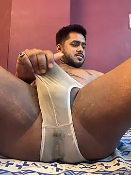 Rajveer1292 online show from May 28, 8:06 pm