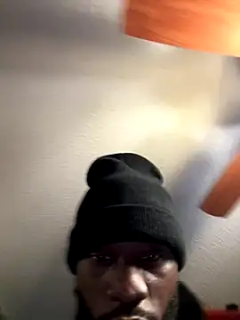 danieldonte online show from December 2, 9:43 pm