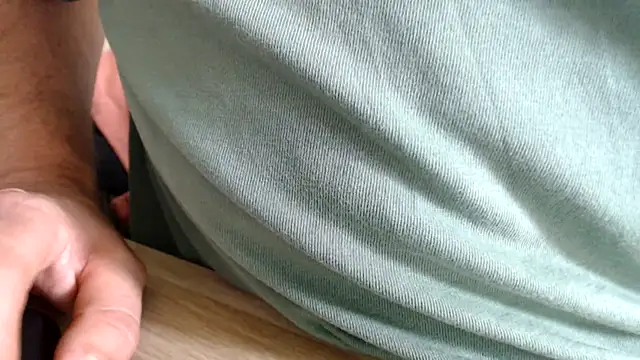 Snapshot of mrbigballs chatting on July 27, 2:02 pm mrbigballs online show from July 27, 2:02 pm