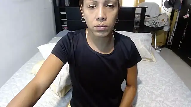 sensual nataliee online show from March 12, 5:07 pm