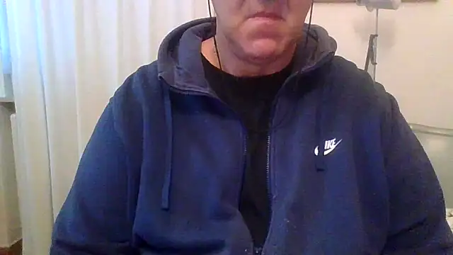 ANONIMO7735 online show from October 4, 5:16 am