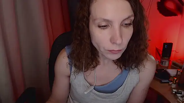 Snapshot of JohansonKatie chatting on January 14, 11:31 am JohansonKatie online show from January 14, 11:31 am