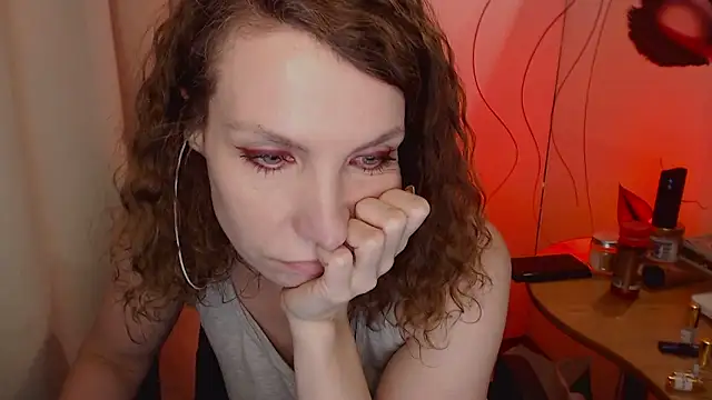 Snapshot of JohansonKatie chatting on January 20, 3:50 pm JohansonKatie online show from January 20, 3:50 pm