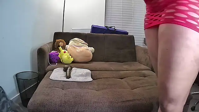 Snapshot of karinakatt chatting on October 31, 4:46 am karinakatt online show from October 31, 4:46 am