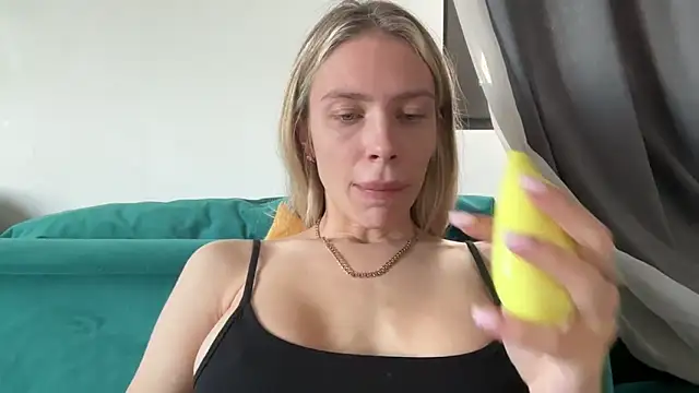 Iris cherry online show from April 17, 7:00 am