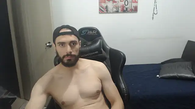 samuelgarcia  online show from December 4, 7:39 am