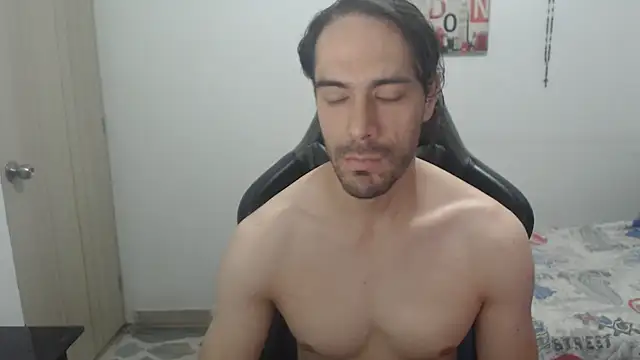 Snapshot of samuelgarcia_ chatting on June 30, 12:55 am samuelgarcia online show from June 30, 12:55 am