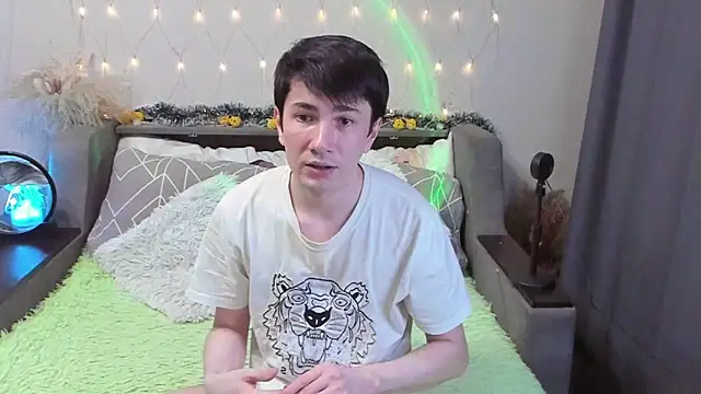 Yumi steve online show from November 27, 3:25 pm