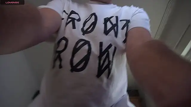 iliebetights online show from January 15, 12:43 pm