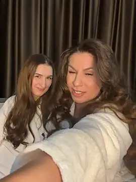 Snapshot of Marilyn_La_Rose chatting on April 10, 7:40 pm Marilyn La Rose online show from April 10, 7:40 pm