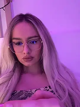 mollyxxx online show from January 6, 1:31 am