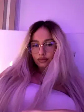 mollyxxx online show from October 28, 6:28 am