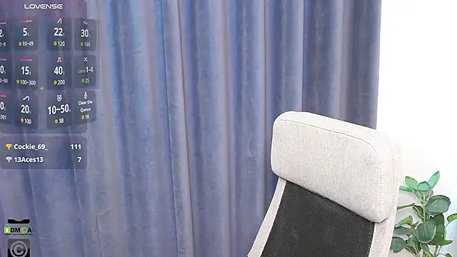 KellyKleine online show from March 19, 11:06 am